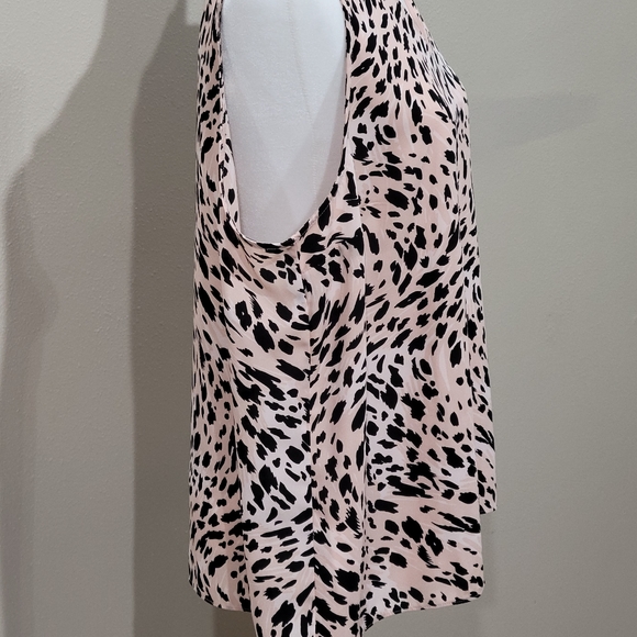 Nine West Tank Top Womens Size 2X Beige Animal Print Polyester Sleeveless V Neck - Picture 3 of 9